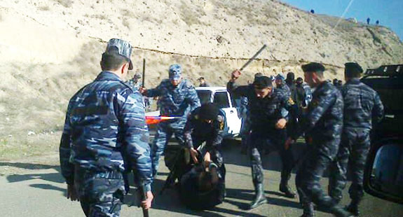Incident at Karabakh-Armenia border causes anger, condemnation ...
